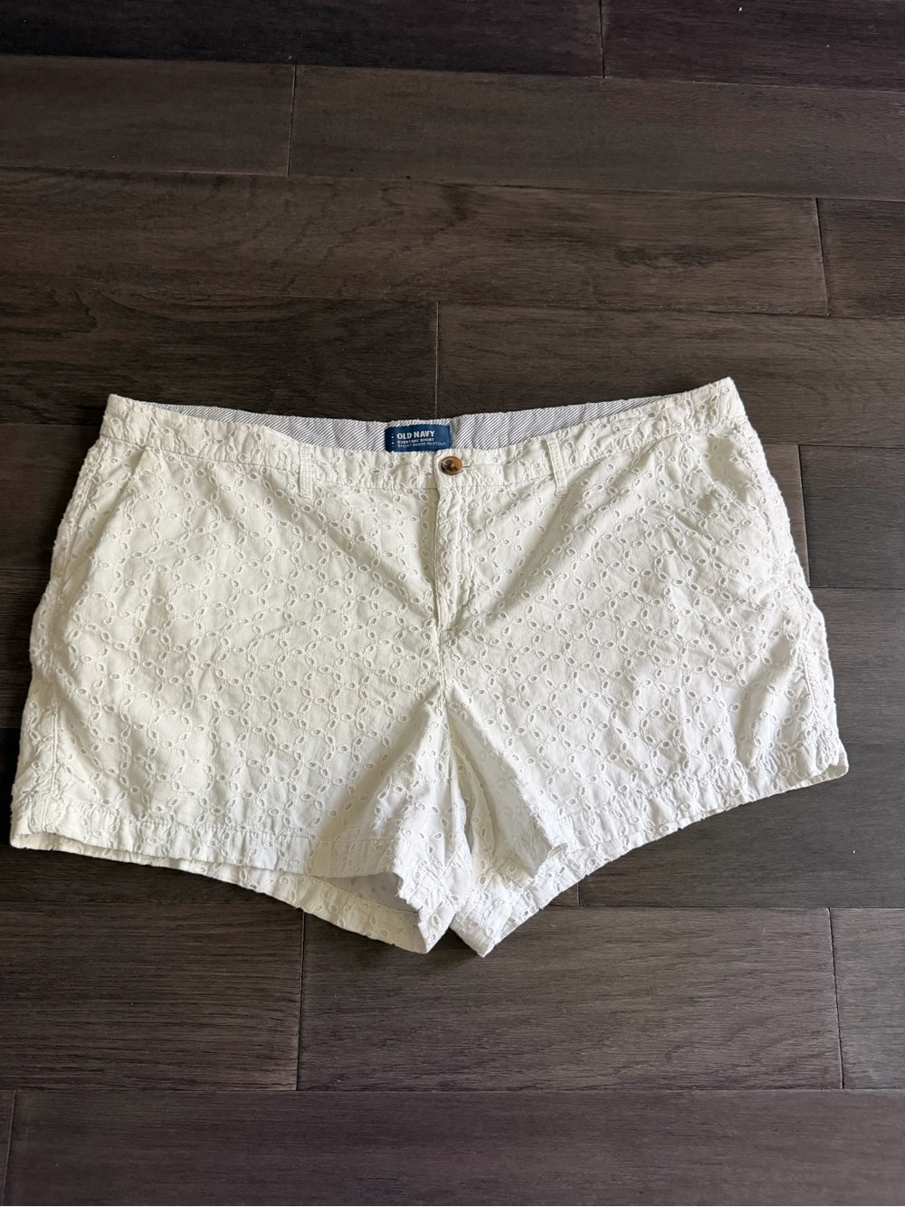 Old Navy White Eyelet Shorts